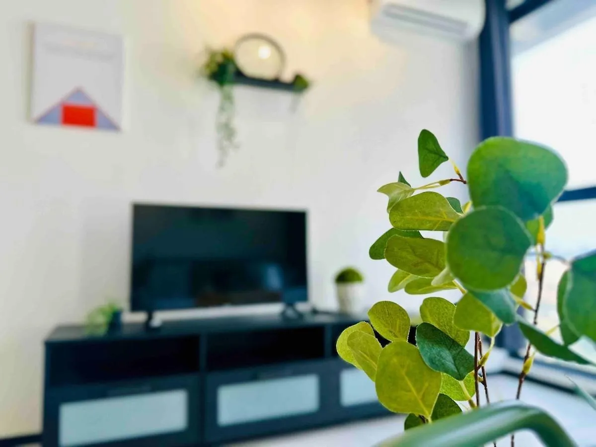 Familystay Home 3Br-10Pax Urban Suites 조지타운 말레이시아