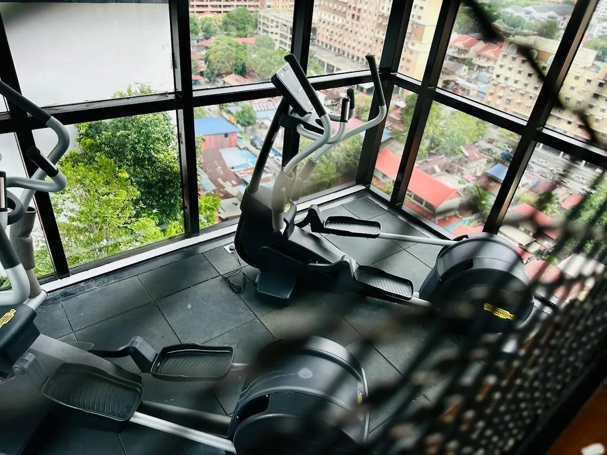 아파트 Familystay Home 3Br-10Pax Urban Suites 조지타운