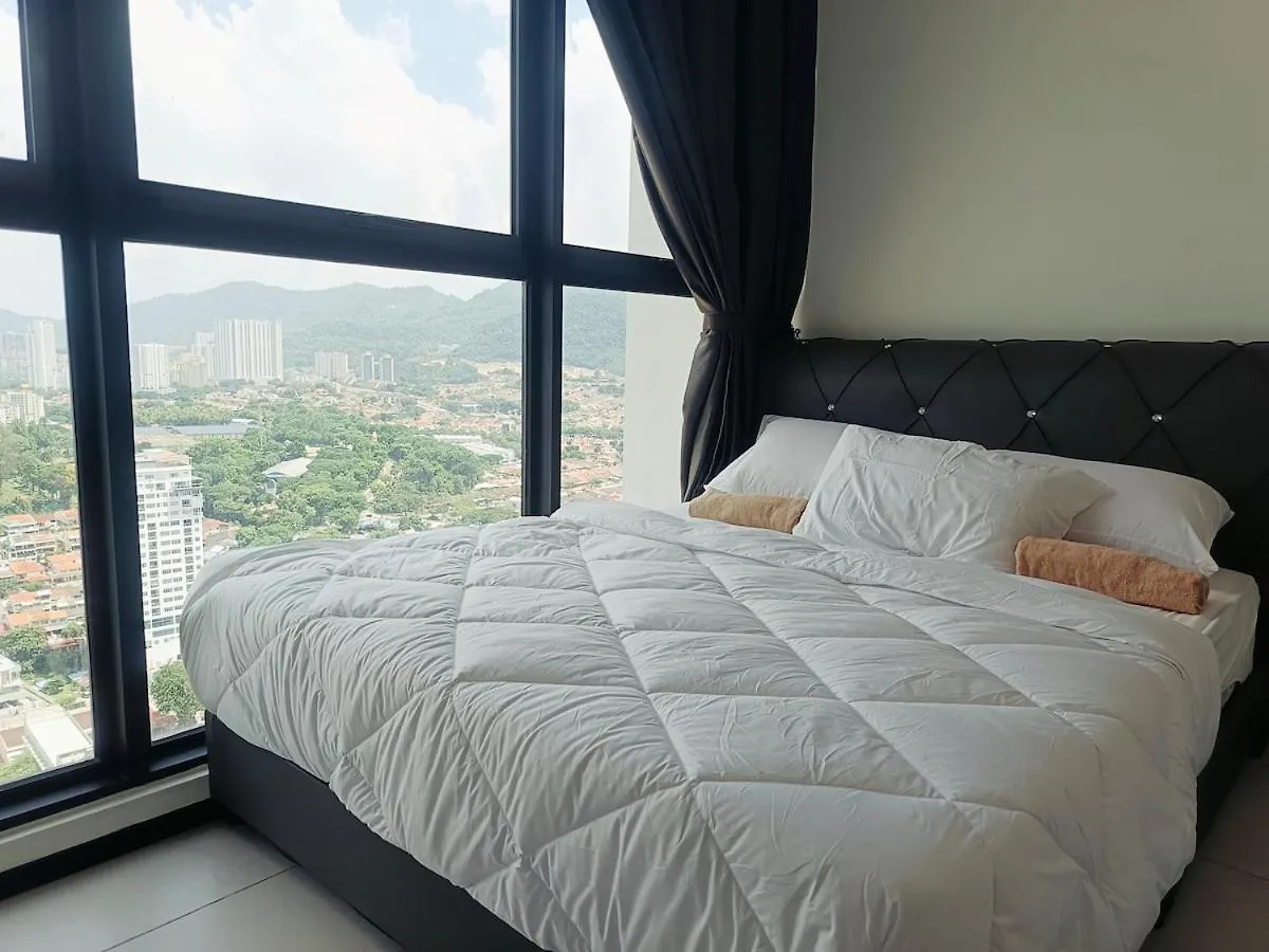 Familystay Home 3Br-10Pax Urban Suites 조지타운 0*,