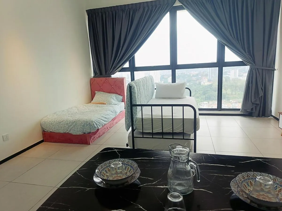 Familystay Home 3Br-10Pax Urban Suites 조지타운 아파트