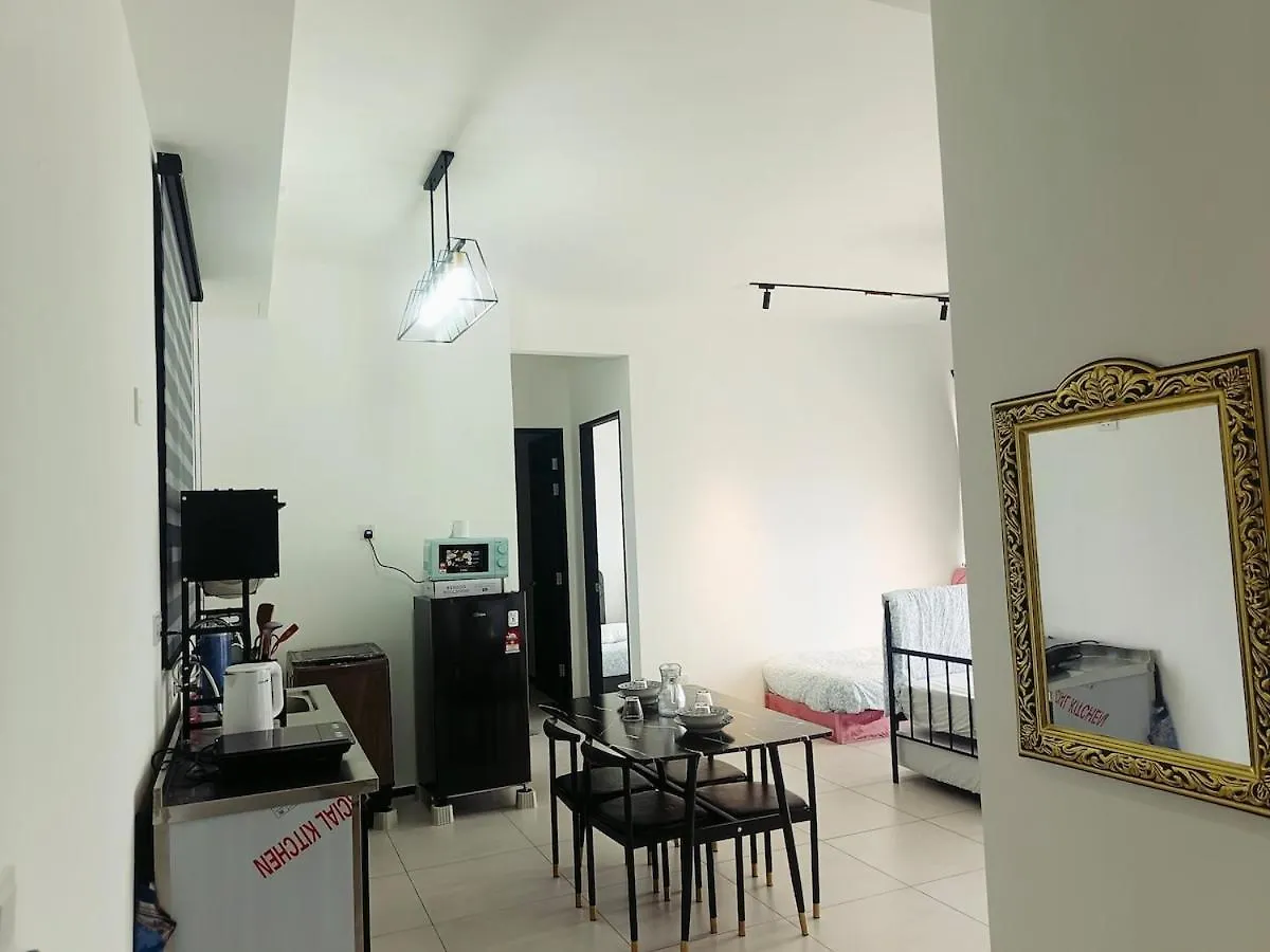 Familystay Home 3Br-10Pax Urban Suites 조지타운