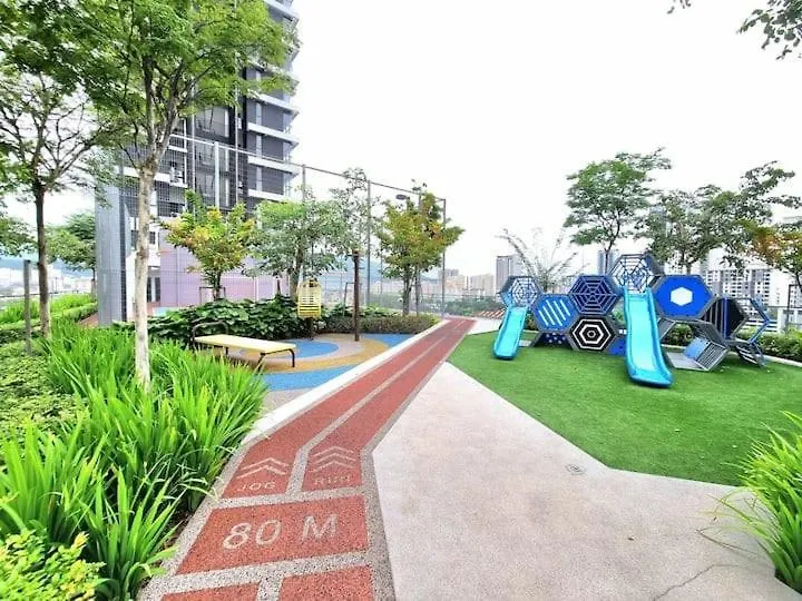 아파트 Familystay Home 3Br-10Pax Urban Suites 조지타운 말레이시아